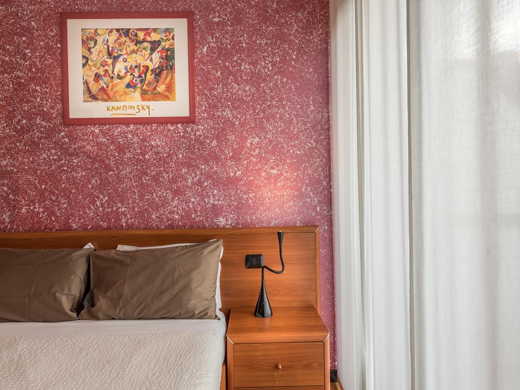 Mini Hotel Wine & Dreams Alba  Buitenkant foto