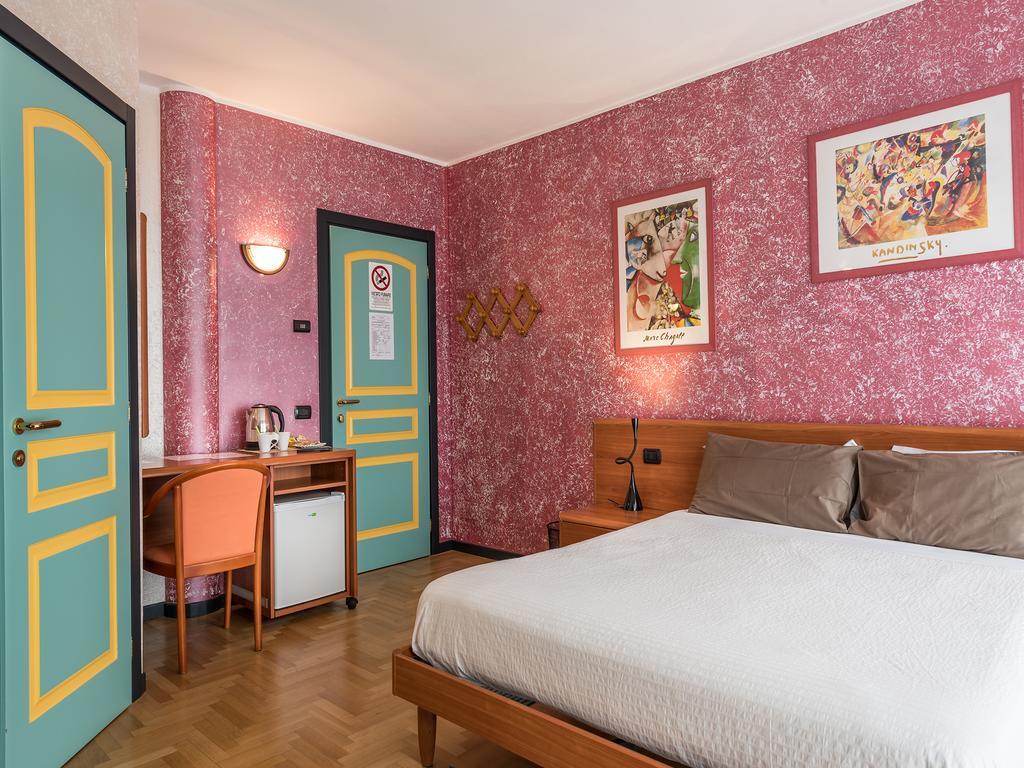 Mini Hotel Wine & Dreams Alba  Buitenkant foto